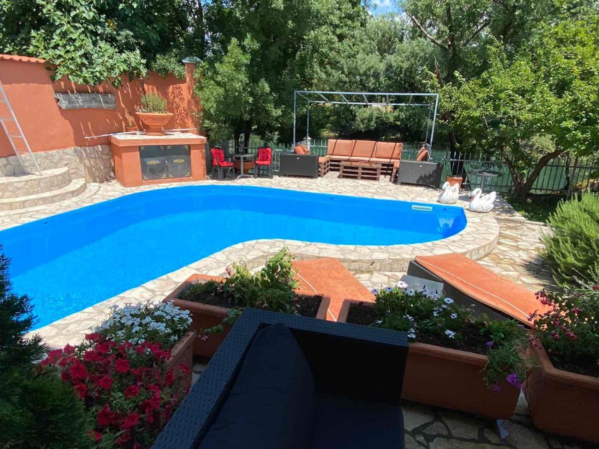 Private Riverside Villa Silvia Mostar Extérieur photo